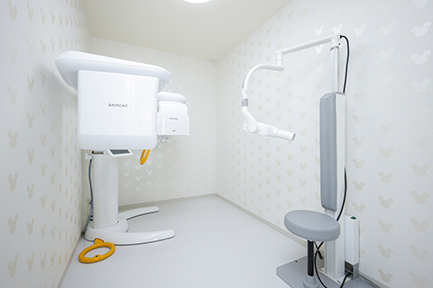 目立ちにくいマウスピース型矯正装置に対応